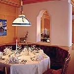 Omesberg 4* Lech