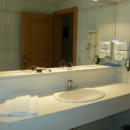 Hotel Omesberg Lech am Arlberg