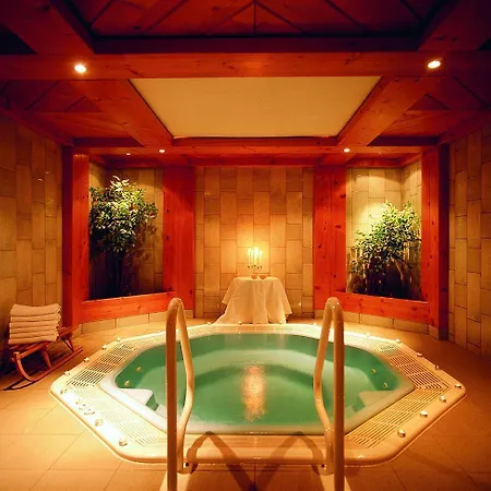 Hotel Omesberg Lech am Arlberg