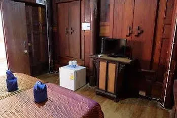 Hotel Omesberg 4*