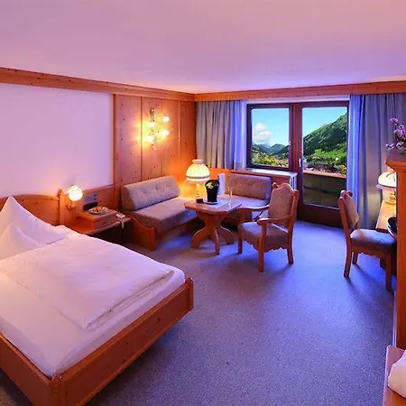 Hotel Omesberg Lech am Arlberg